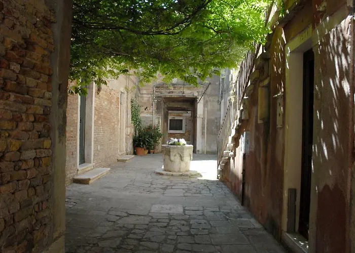 Dorsoduro - Corte Della Comare Apartmán Benátky